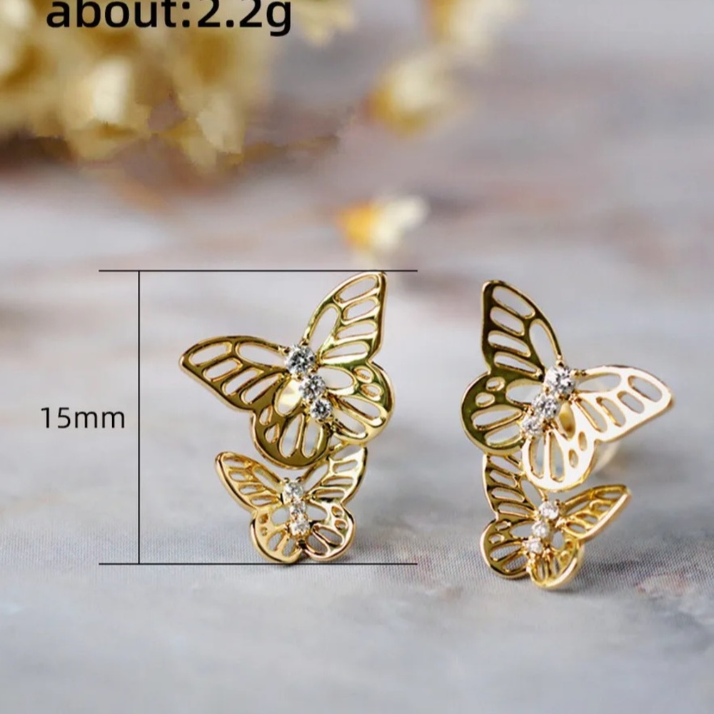 Lovely 18k Yellow Gold Over Sterling Silver White Sapphires Butterfly Studs - Picture 3 of 5